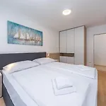 Garden Palace 4*