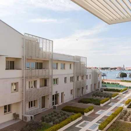 Garden Palace Pensjonat 4*