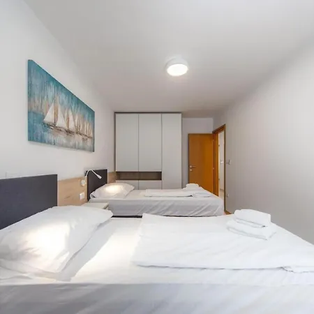 Garden Palace Gasthuis 3*