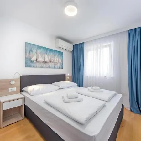 Gasthuis Garden Palace Umag