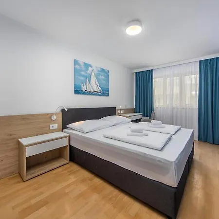 Gasthuis Garden Palace