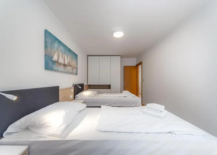 Garden Palace בית הארחה 3*