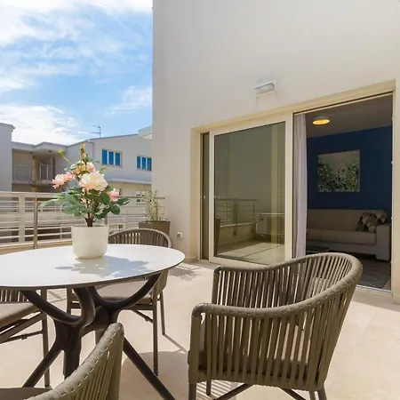 Garden Palace בית הארחה אומאג